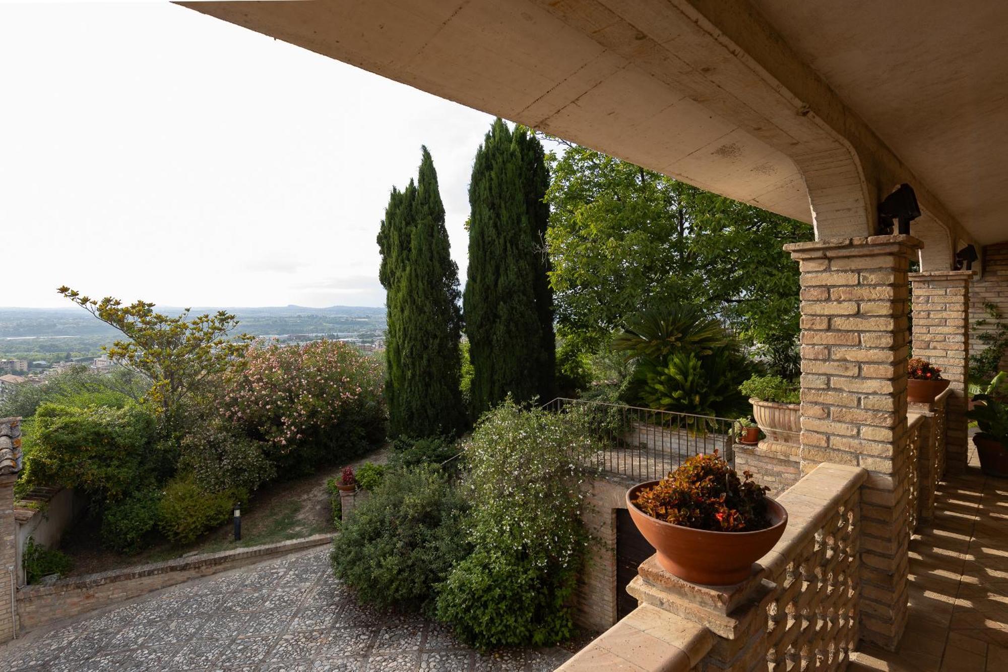 B&B Villa Dei Desideri Chieti Eksteriør billede