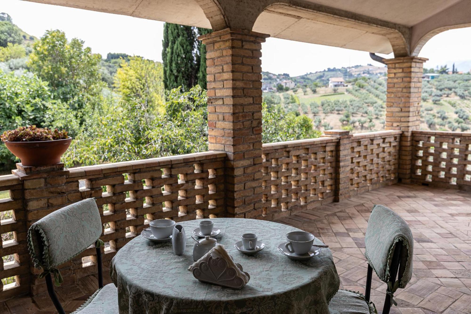 B&B Villa Dei Desideri Chieti Eksteriør billede